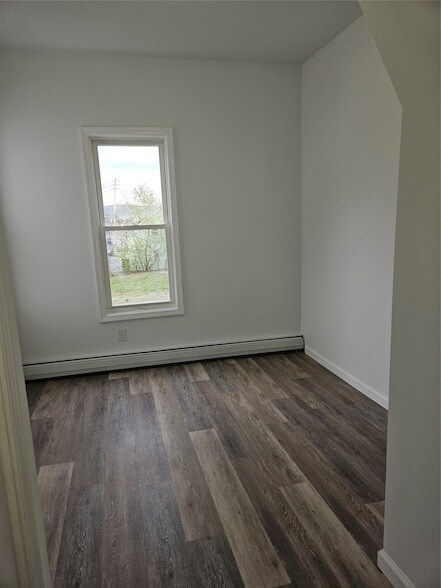 Building Photo - 120 Henry St