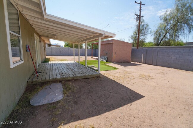 Building Photo - 2461 W Gregory St