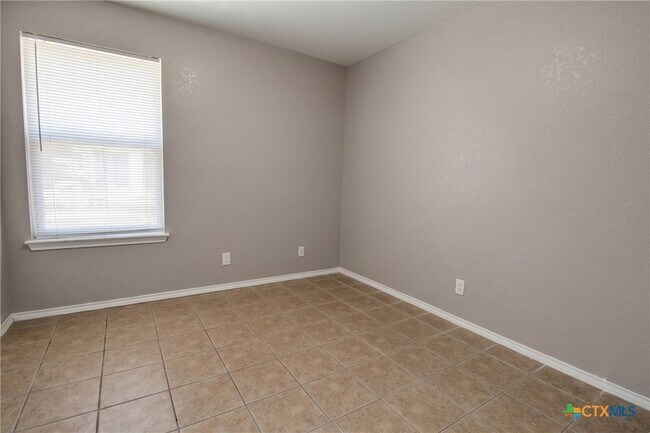 Building Photo - 304 Jeff Gordon Dr