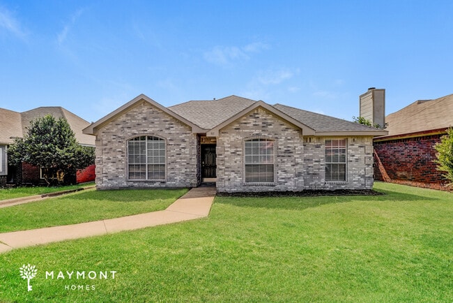 Building Photo - 911 Walters Dr