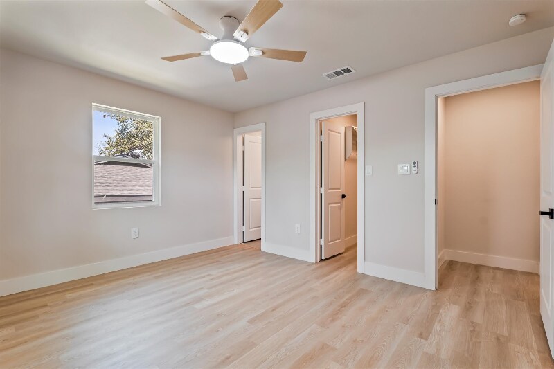 Building Photo - 8500 Gibbs Dr