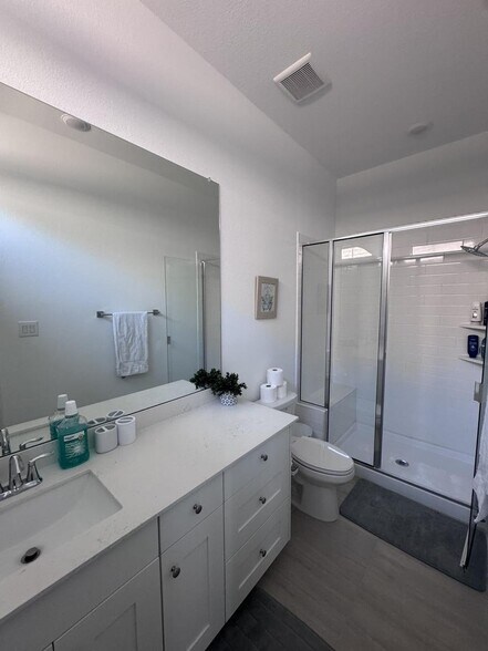 Building Photo - 28812 Bobcat Run Dr