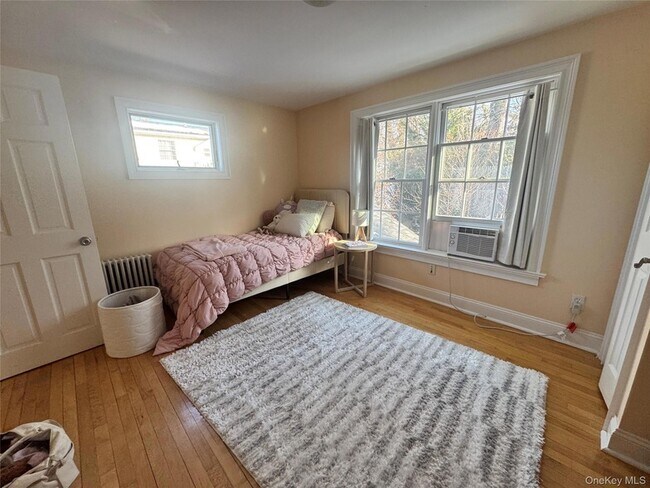 Building Photo - 2 Ruth Ln