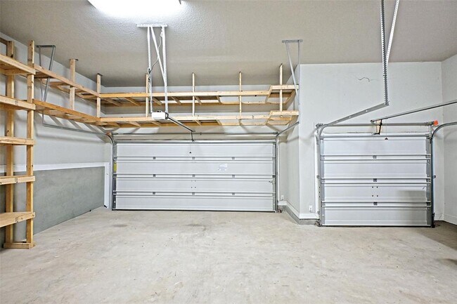 Building Photo - 588 Vale Ct