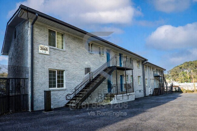 Building Photo - 2065 Alison Ct SW