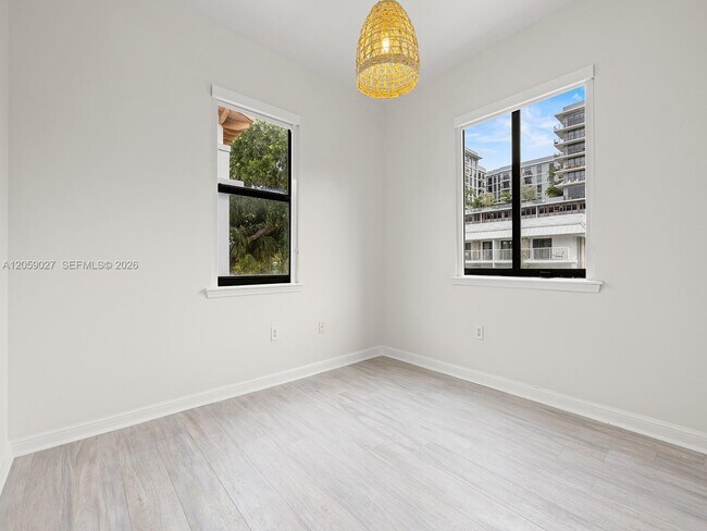 Building Photo - 5864 SW 74th Terrace