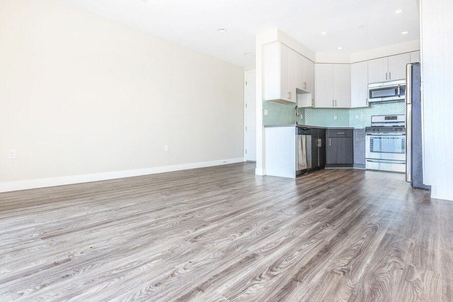 Interior Photo - Serenity NoHo