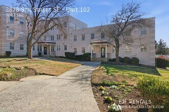 Building Photo - 3878 9th St SE