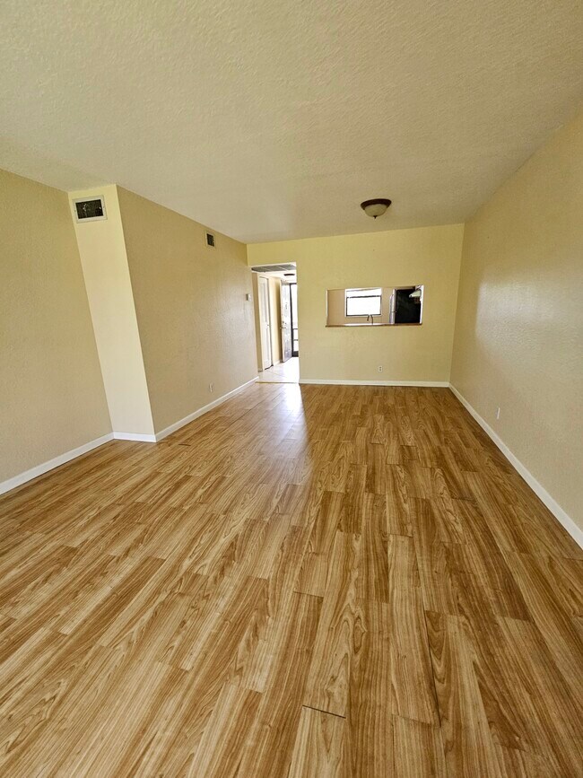 Building Photo - 7113 Golf Colony Ct