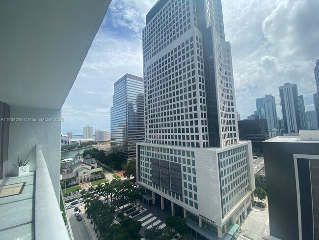 Building Photo - 55 SE 6th St