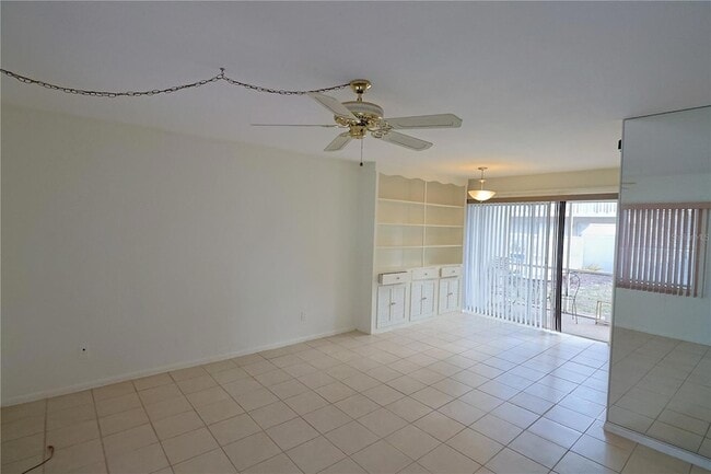 Building Photo - 3755 S School Ave