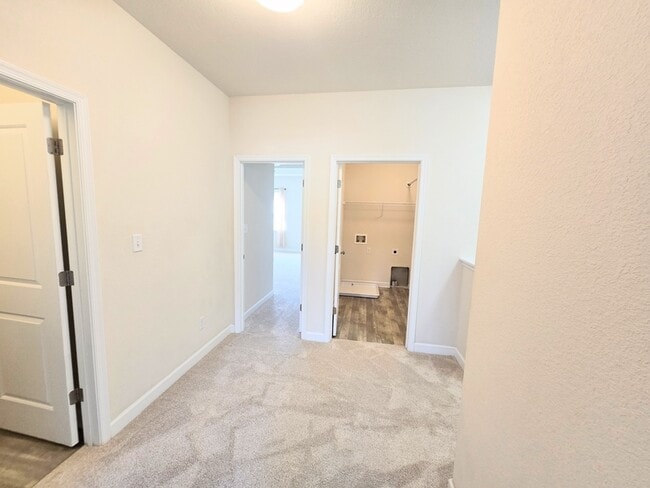 Building Photo - 5237 Lombard St