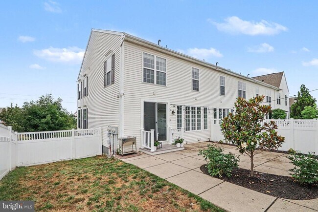 Building Photo - 1461 Keegan Ln