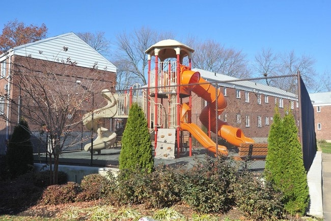 Building Photo - Bell Park Manor Terrace