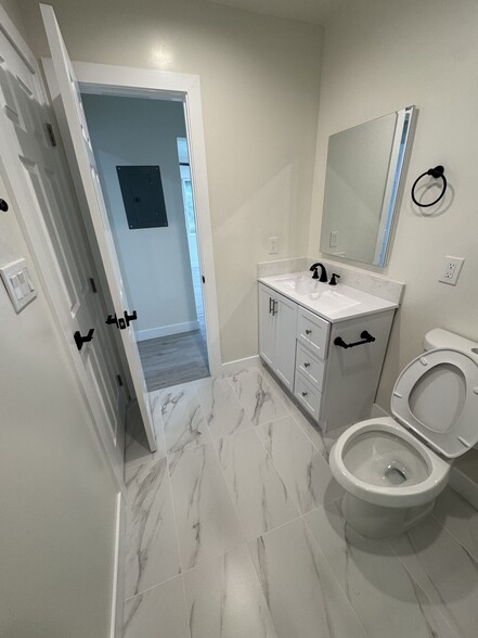 Bathroom with 2 door entry - 7635 1/2 Lexington Ave