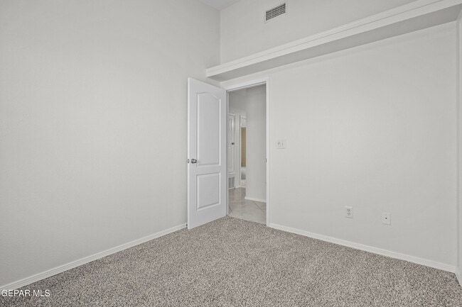 Building Photo - 14720 Sand Gate Dr