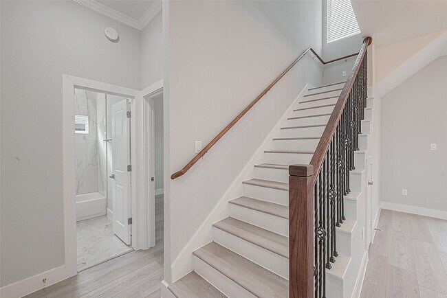 Building Photo - 9204 Buffum St