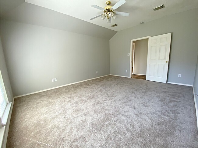 Building Photo - 22014 Gold Leaf Trail