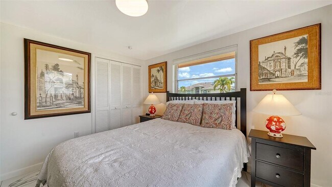 Building Photo - 641 Coral Dr