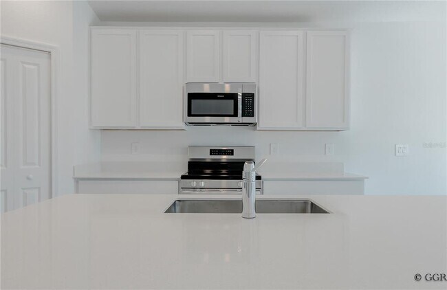 Building Photo - 5023 Worchester Dr