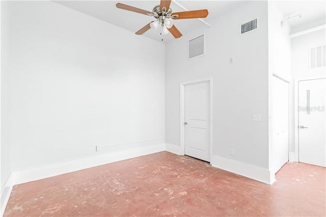 Building Photo - 1090 10th St N