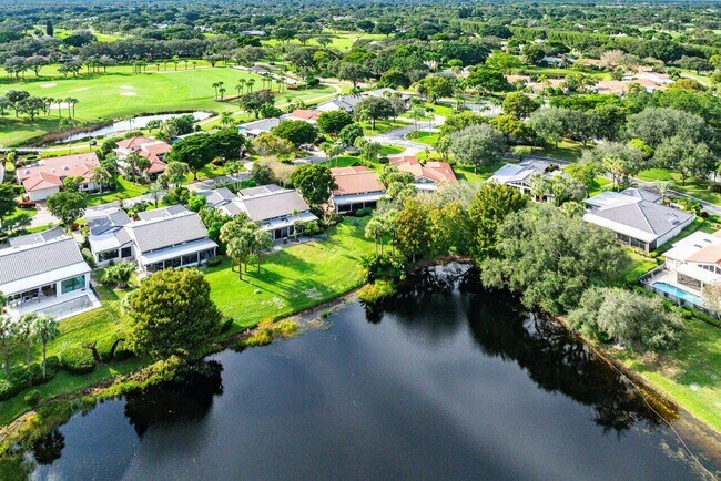 Building Photo - 18 Bristol Ln