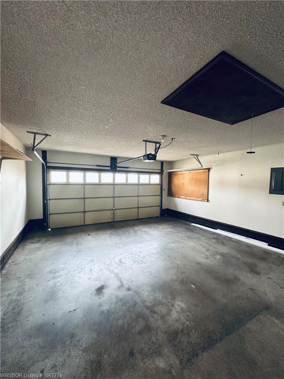 Building Photo - 3406 Erin Oaks Ct