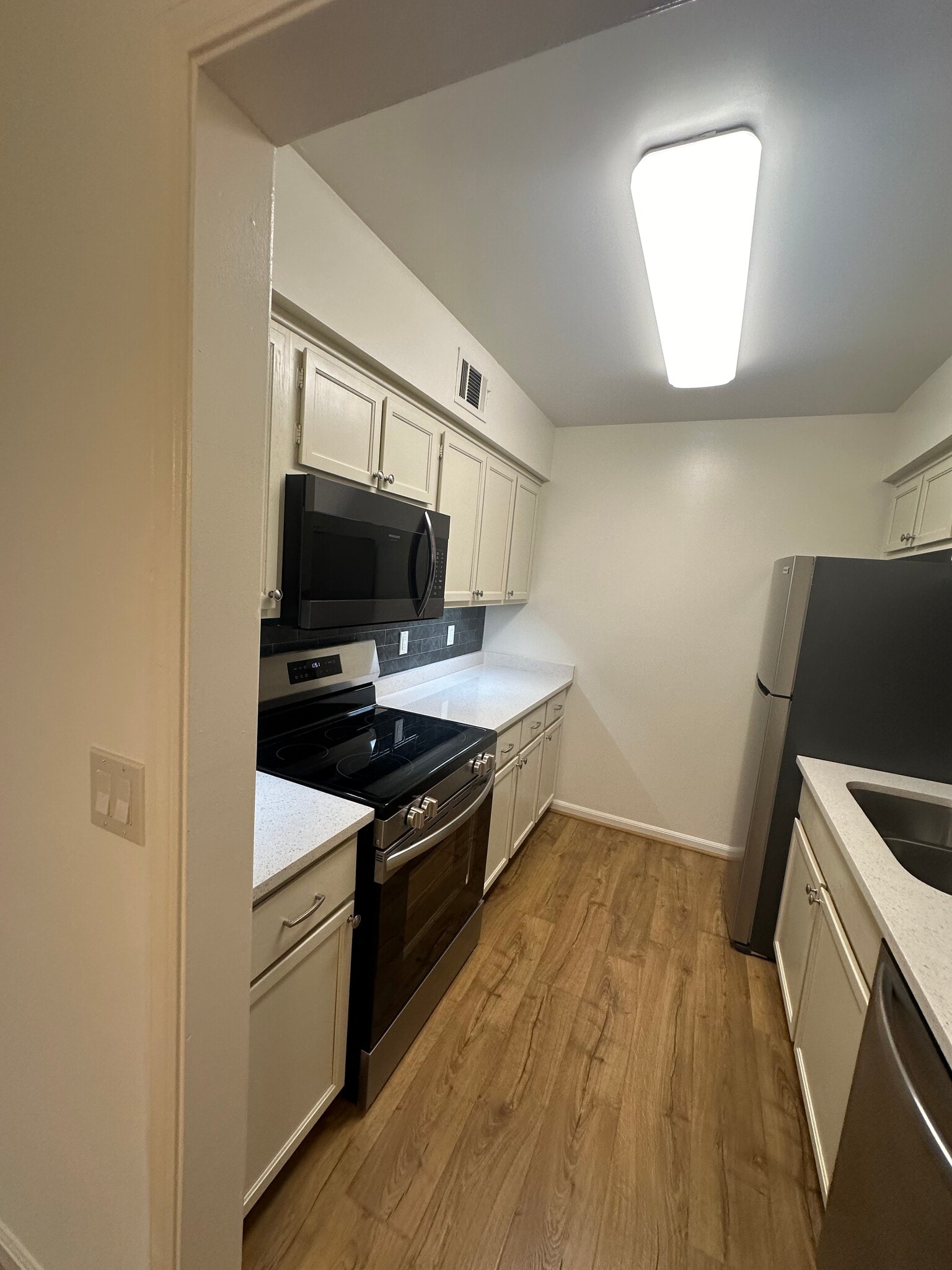 Building Photo - 2118 Acklen Ave