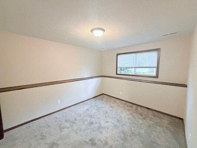 Building Photo - 8820-8822 Griggs Ave