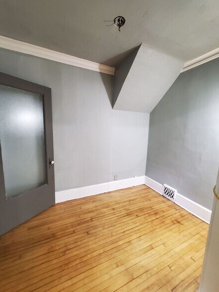 Building Photo - 2212-2214 N 48th St.