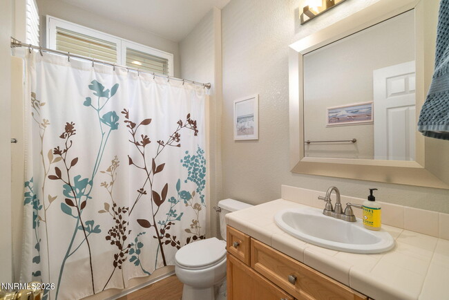 Building Photo - 10560 Vista Alta Dr