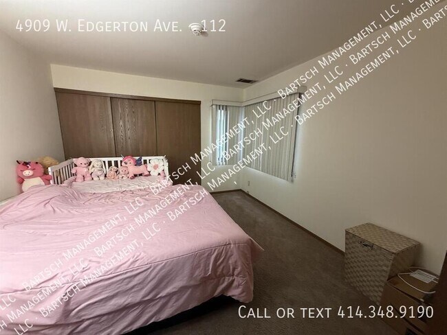 Building Photo - 4909 W Edgerton Ave