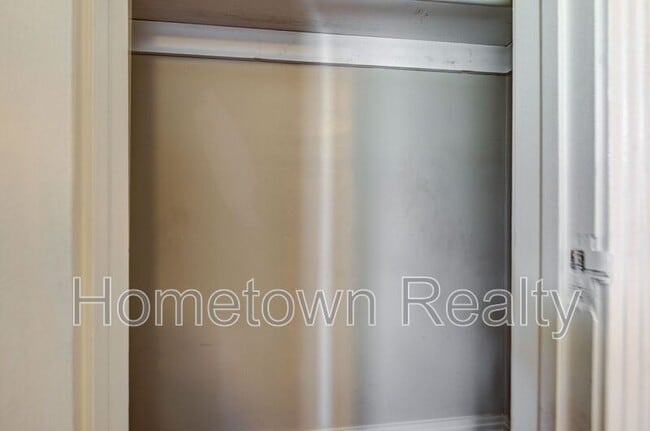 Building Photo - 3513 Springlake Dr