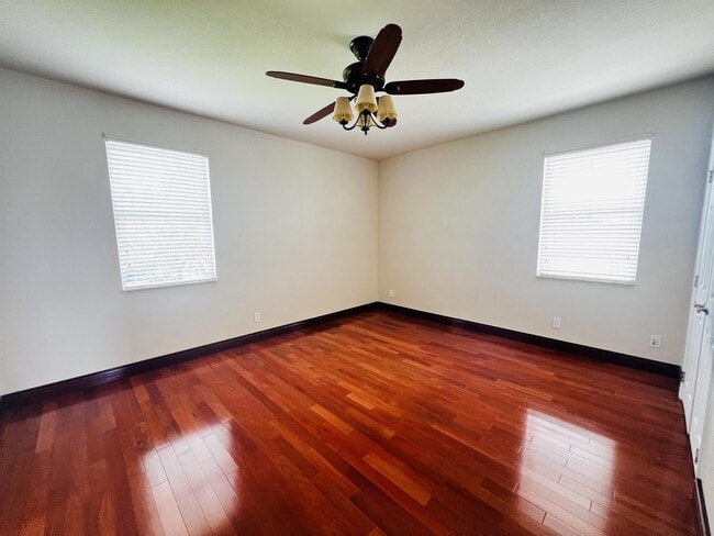 Building Photo - 2831 Paige Dr