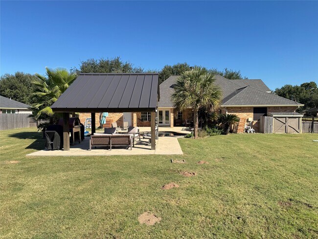 Building Photo - 16003 Escher Rd