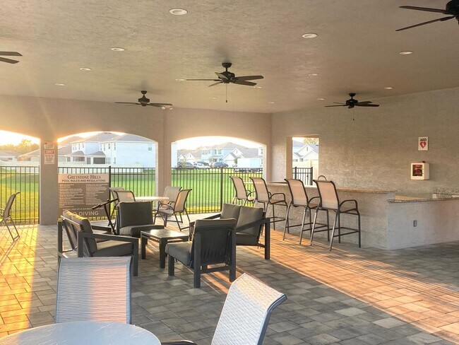 Building Photo - Beautiful 3/2 in Greystone Hills Gated Com...