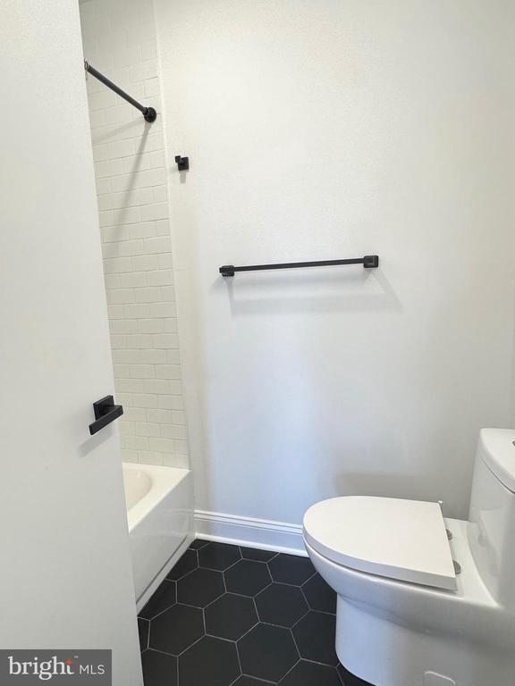 Building Photo - 4126 Parkside Ave