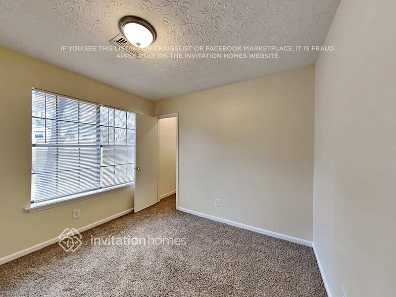 Building Photo - 1009 Monopoly Dr