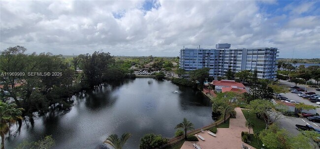 Building Photo - 1300 NE Miami Gardens Dr