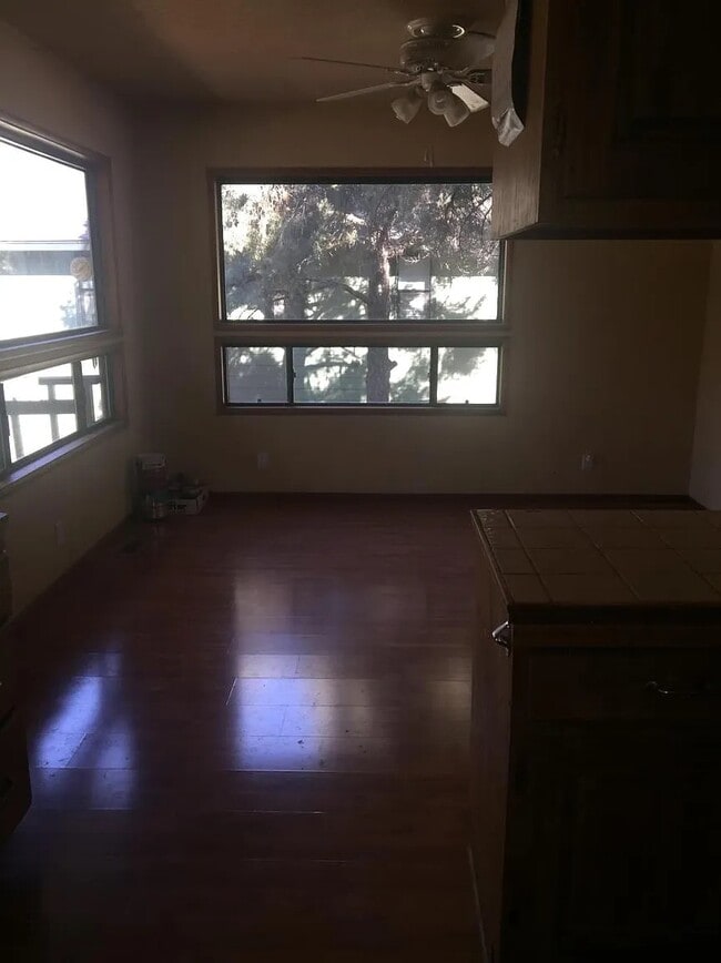 Building Photo - 2704 Tirol Dr