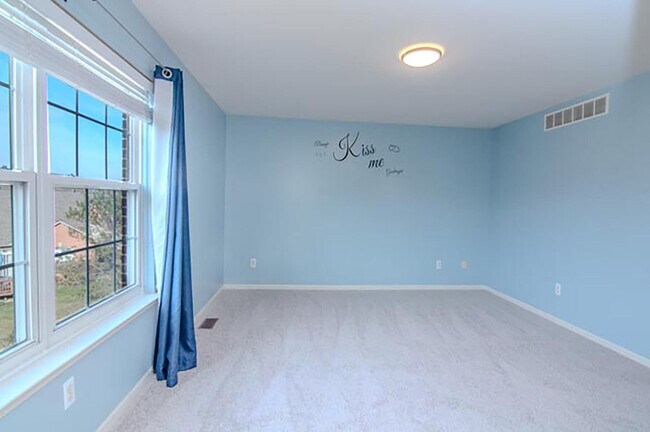 Building Photo - 448 Cherry Orchard Rd