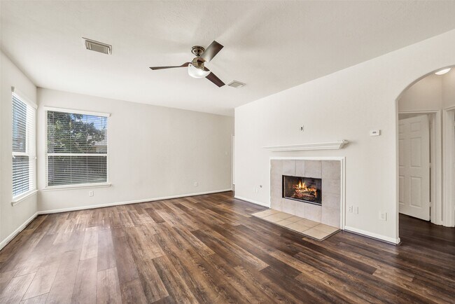 Building Photo - 7414 Compass Rose Dr