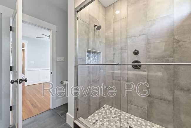 Building Photo - 1320 N 32nd St