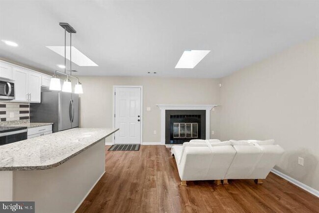 Building Photo - 3715 Mainsail Cove