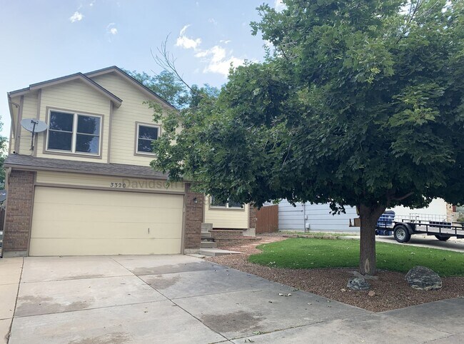 Primary Photo - Wonderful 3 bedroom House in the Powers Co...
