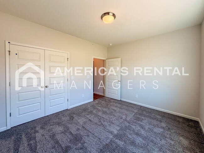 Building Photo - Southern Charm Meets Contemporary Style in Tuscaloosa! Sign a 13-month lease by 5/15/2026 and rec...