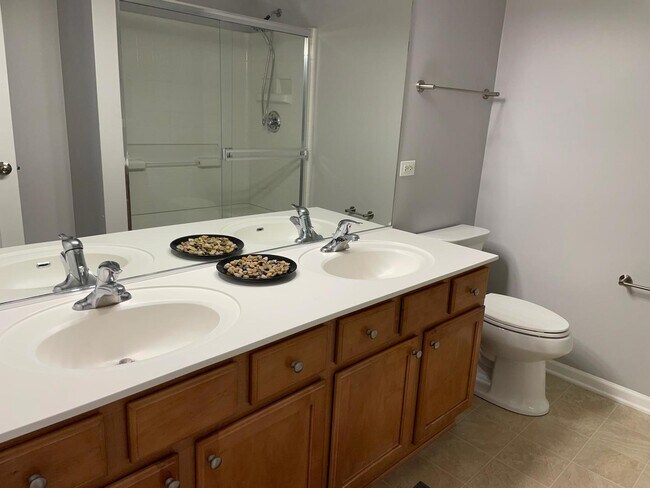 Building Photo - 416 Conservatory Ln