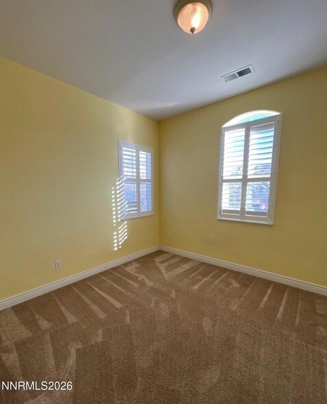 Building Photo - 2810 Halo Dr
