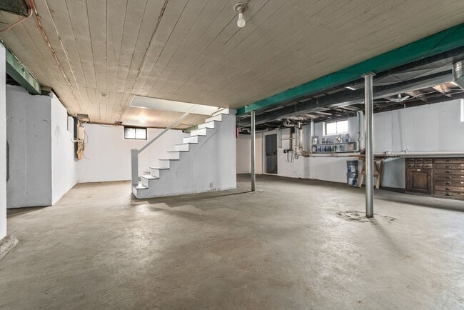 Building Photo - 24 Garden St