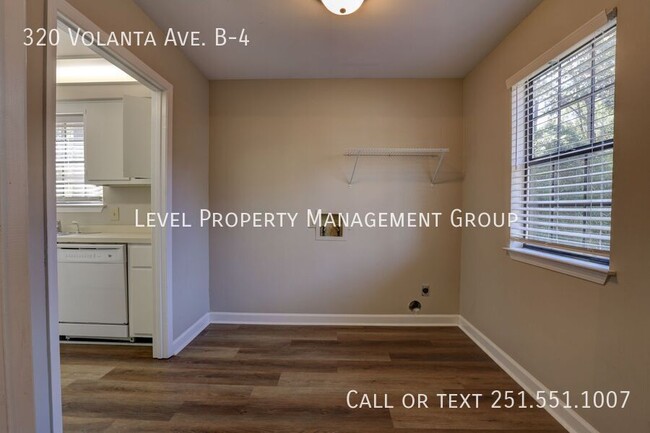 Building Photo - 320 Volanta Ave